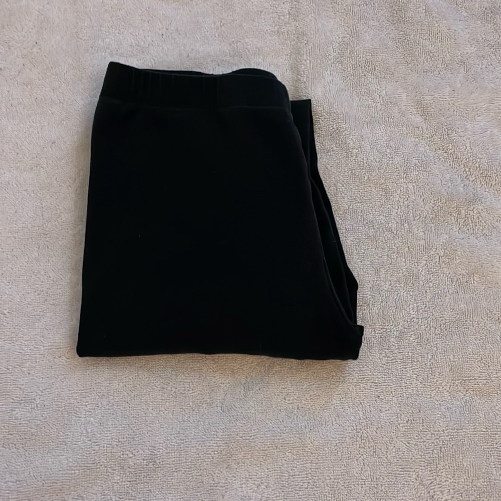 Black leggings